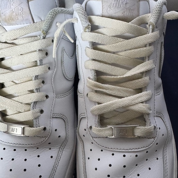 Men’s Low Cut All White Nike Air Force 1’s Size 11.5 Authentic Fast Shipping - Picture 16 of 16